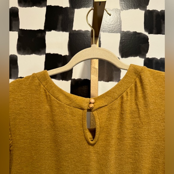 Dress - Picture 4 of 4